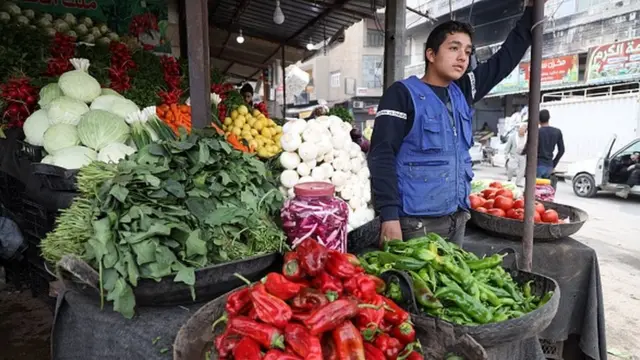 Suriyanın İdlib şəhərində tərəvəz piştaxtası