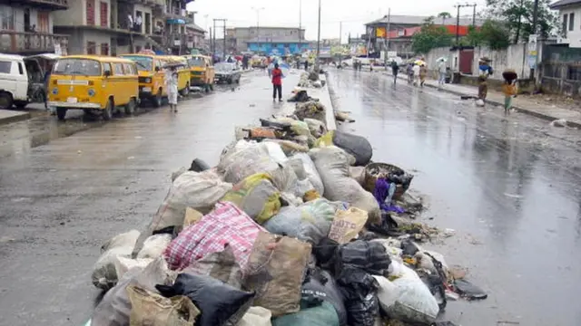 Ebe a na-etufu ahịhịa