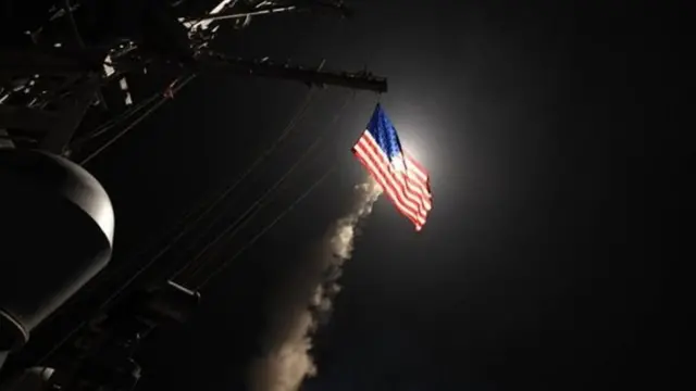 सीरिया पर अमरीका का मिसाइल हमला.