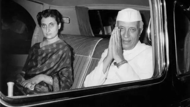 प्रधानमंत्री नेहरू के शिष्टाचार से सभी लोग बेहद प्रभावित थे.