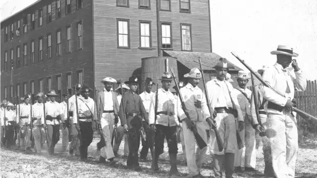 Soldados cubanos, que lutaram no lado americano durante a guerra hispano-americana.