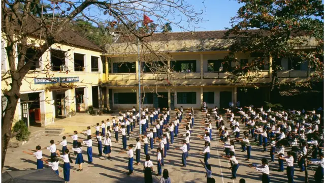 Trường học ở Việt Nam