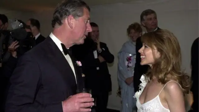 کائلی مینوگ پرنس چارلز کے ساتھ