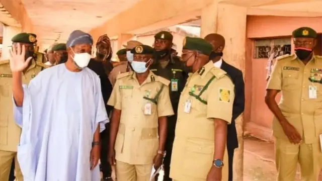 Minisita fun ọrọ abẹle, Rauf Aregbesola ti se abẹwo si ọgba ẹwọn naa