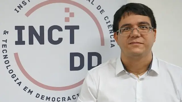 Viktor Chagas, professor da UFF