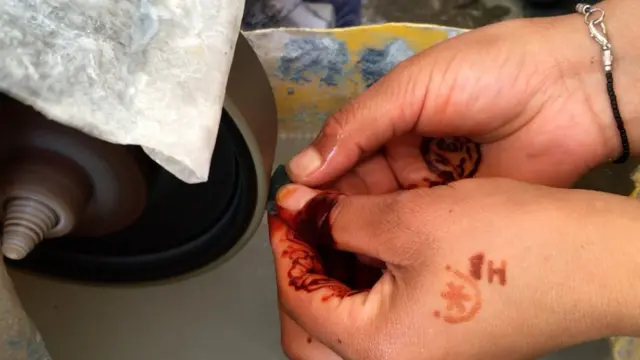 د افغانستان په شمال کې د قیمتي ډبرو بازار پراخ شوی