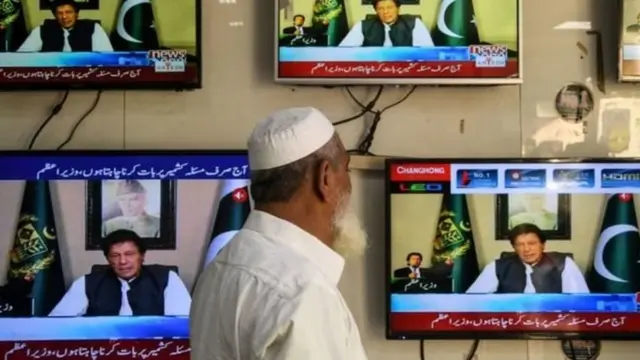 इम्रान खान, पाकिस्तान, जम्मू काश्मीर