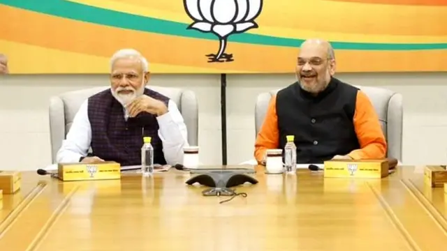 नरेंद्र मोदी