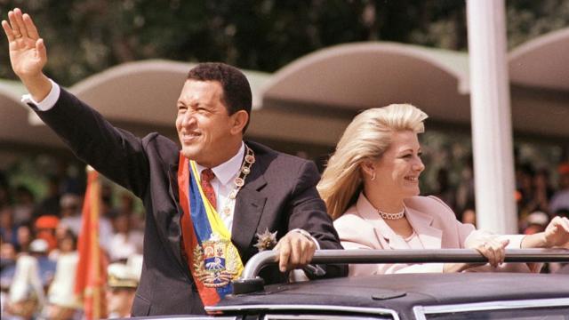 El fallecido expresidente Hugo Chávez promovió en 1999 la creación de una Asamblea Nacional Constituyente.