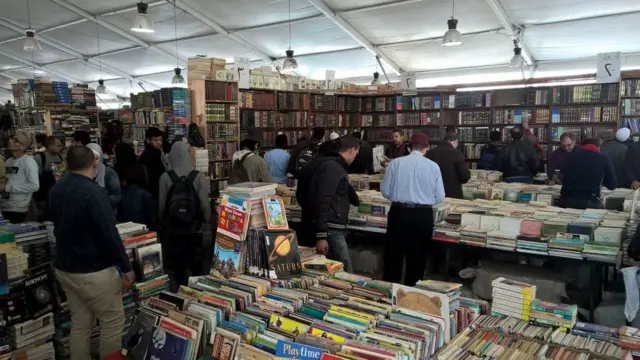 صور من معرض القاهرة الدولي للكتاب (أرشيفية)