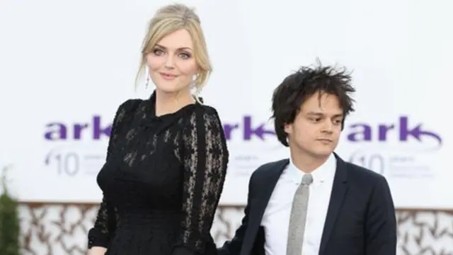 সোফি ডাহল এবং তার খর্বাকৃতির স্বামী