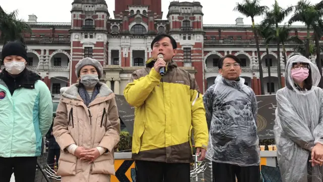 时代力量在2016年选举中取得3席区域立委和2席不分区立委，成为立法院的第三大党。