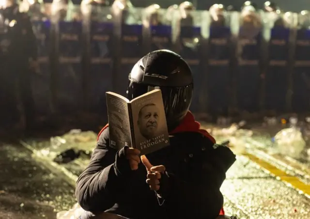 ekrem imamoglu, neredi u turskoj, protesti u turskoj, protesti u istanbulu
