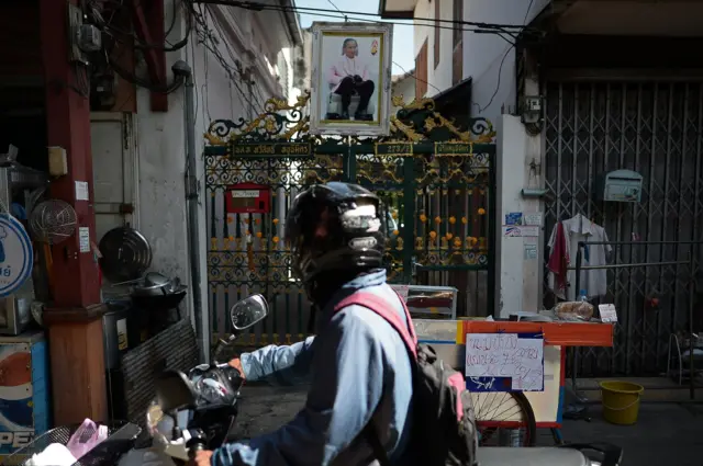 ในหลวง รัชกาลที่ 9 king rama 9