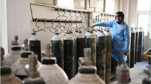 मंगलवार को भारत में देशभर के अस्पतालों और स्वास्थ्य सेवा केंद्रों में कोविड की तैयारी परखने के लिए मॉकड्रिल की गई