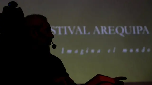 El autor peruano Jorge Eduardo Benavides en Arequipa 2016