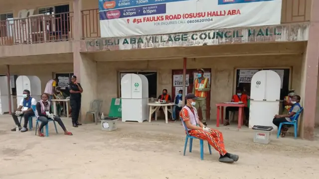 Ward 4 dị n'ụzọ Nwaka nke dị nso na Faulks