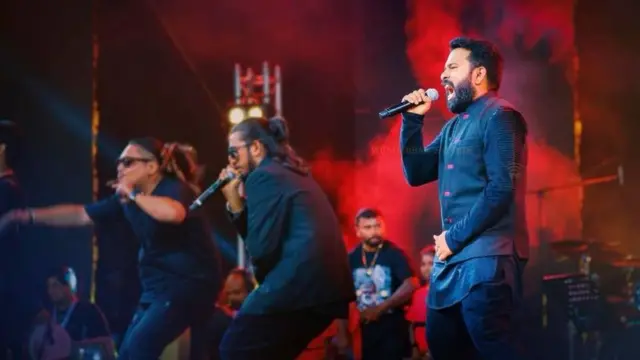 சந்தோஷ் நாராயணன்