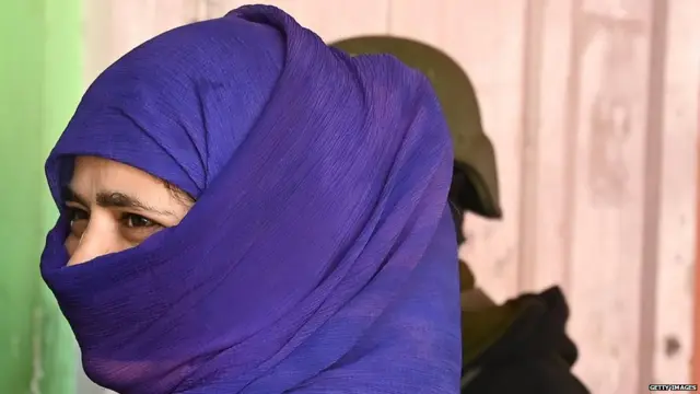 कश्मीरी महिला