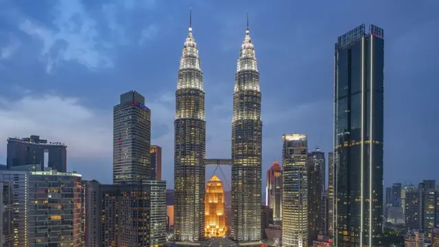 கட்சியில் இருந்து நீக்கிய மொகிதின்; சவால் விடுக்கும் மகாதீர் : மலேசிய அரசியல்