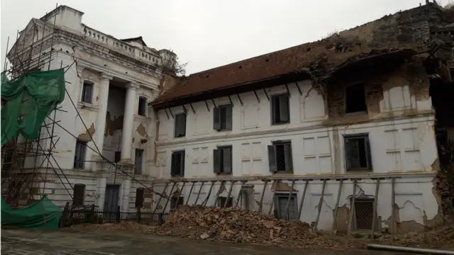 पुनर्निर्माण