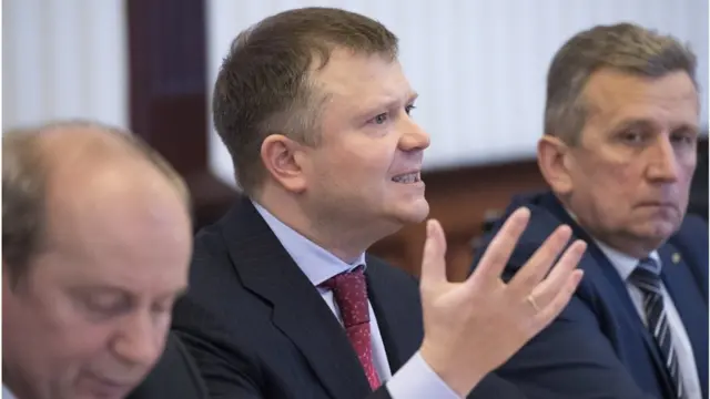 Депутат і бізнесмен Костянтин Жеваго звинувачує попереднє керівництво НБУ в тому, що нині економіка не росте