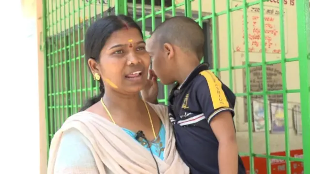 తమ ఆరోగ్య సమస్యల్ని ఎవరూ పట్టించుకోవడం లేదని బాధితులు ఆరోపిస్తున్నారు