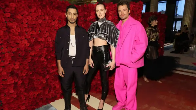 Riz Ahmed, Renate Reinsve e Sebastian Stan