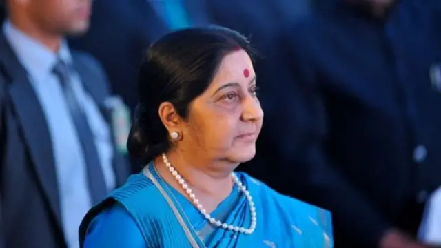 சோனியா காந்தியுடனான பனிப்போரில் சுஷ்மா ஸ்வராஜ் வெற்றிபெற்றது எப்படி?