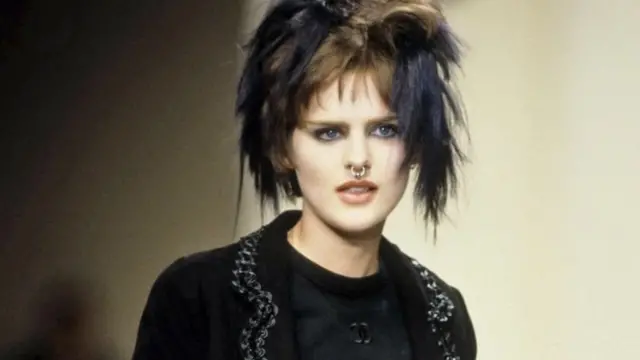 Теннант потрапила на подіум невдовзі після свого 20-ліття