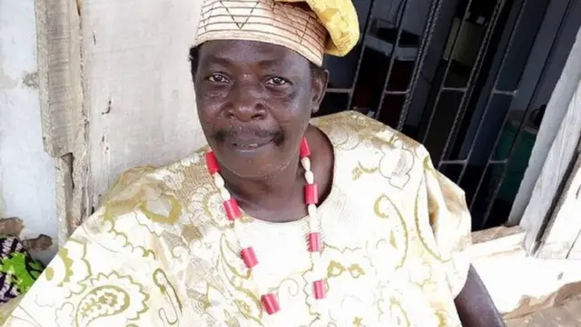 Kayode Olaseyinde, Ajirebi