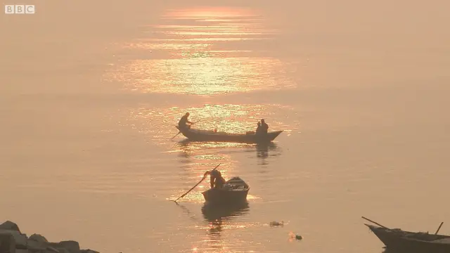 রাজশাহীতে ভোটের মাঠে জেলে ভোটারদেরও গুরুত্ব আছে।