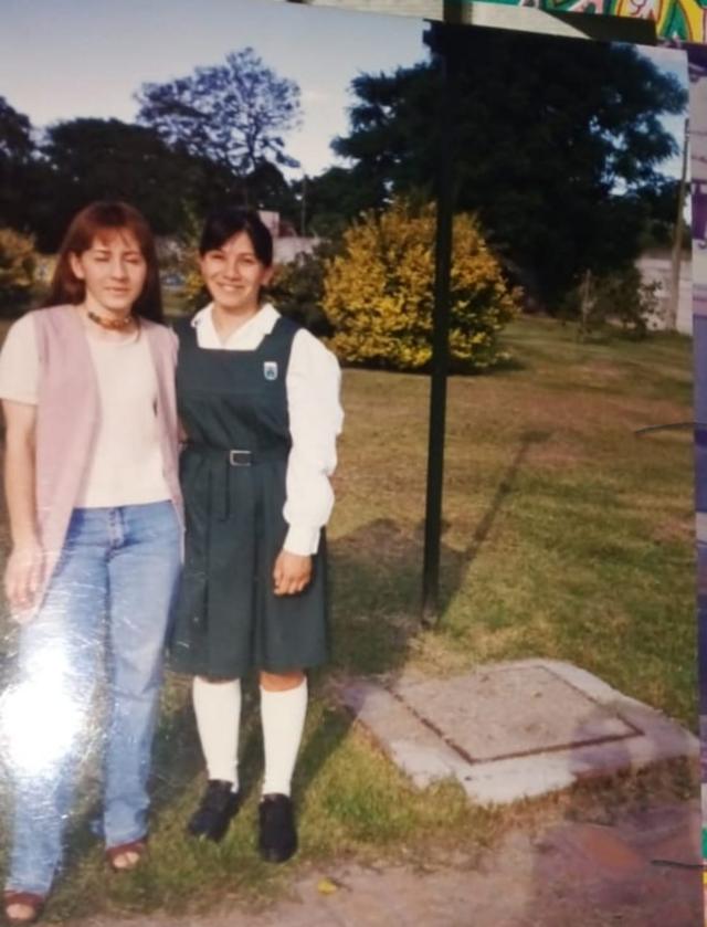 Alicia,betano apostas esportivas onlineuniforme, com a irmã Élida, que também é uma das 43 denunciantes