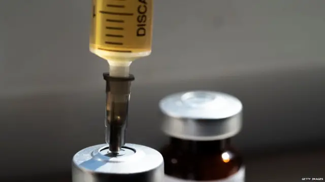 वैक्सीन