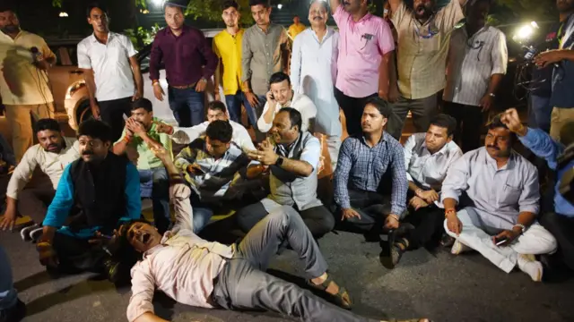 કૉંગ્રેસ કાર્યકરોનો વિરોધ