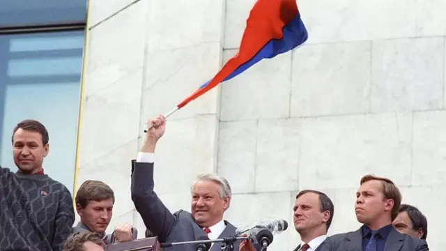 રશિયાના તત્કાલીન રાષ્ટ્રપતિ બોરિસ યેલ્તસિન