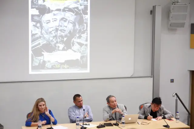 การนำเสนอ "ฉบับร่าง" ของ "Frienemies" เมื่อวันที่ 6 ต.ค. ตามด้วยการอภิปรายของผู้กำกับ ศ.พิเศษ ชาญวิทย์ เกษตรศิริ และรศ. ดร. ปวิน ชัชวาลพงศ์พันธ์(ขวา)