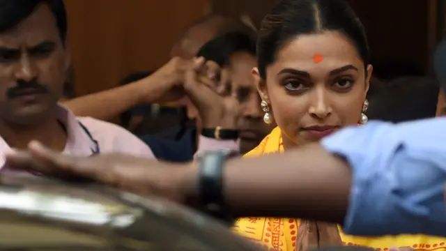 পদ্মাবতী চরিত্রের অভিনেত্রী দিপীকা পাড়ুকোন