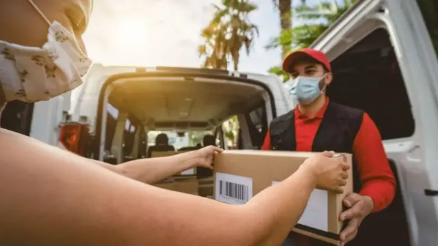 يقول الخبراء إن الوباء أدى إلى أن يتركز اهتمام العمال على مسألتيْ الصحة والسلامة على نحو غير مسبوق