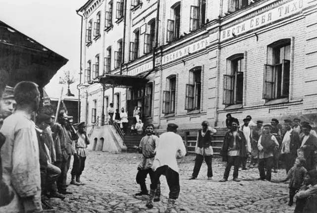 Сцена в Нижнем Новгороде