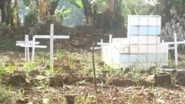 Selon certains féticheurs qui souhaitent garder l'anonymat, les ossements serviraient à fabriquer des remèdes traditionnels pouvant soigner les maux tels que l'infécondité, les mauvais sorts.