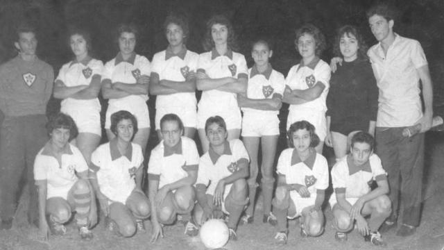 Foto de 04 de junho de 1959, jogo em Uberlândia, time do Araguari