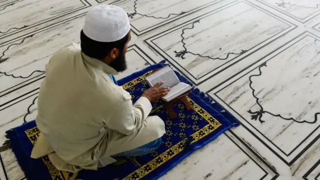 મુસ્લિમ ધર્મના અનુયાયી