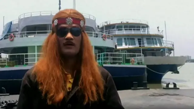 చంచల్ లహిరి, మ్యాజిక్, హూడినీ