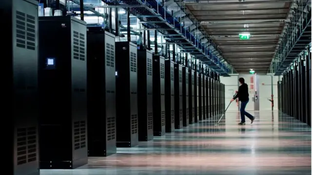 Дата-центр Facebook