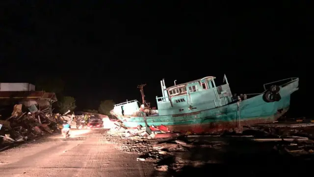 Kisah Korban Selamat Tsunami Palu Tergulung Ombak Dan Kehilangan