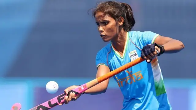 ਵੰਦਨਾ ਪਹਿਲੀ ਅਤੇ ਇਕਲੌਤੀ ਭਾਰਤੀ ਮਹਿਲਾ ਹਾਕੀ ਖਿਡਾਰੀ ਹਨ ਜਿਨ੍ਹਾਂ ਨੇ ਓਲੰਪਿਕਸ ਵਿੱਚ ਹੈਟ੍ਰਿਕ ਲਗਾਇਆ ਹੈ