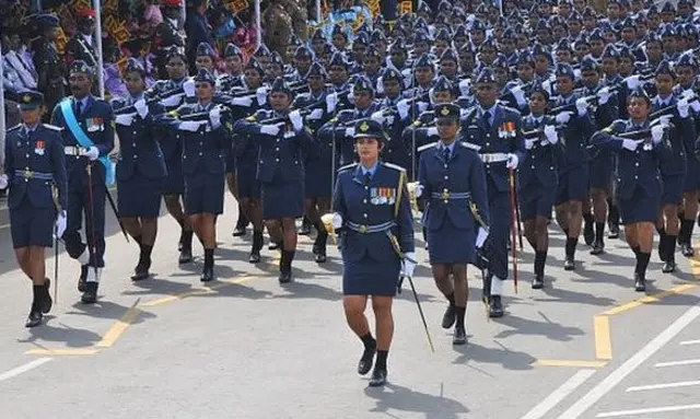 ශ්‍රී ලංකා ගුවන් හමුදාව පළමුවරට ගුවන් නියමුවරියන් බඳවා ගනී