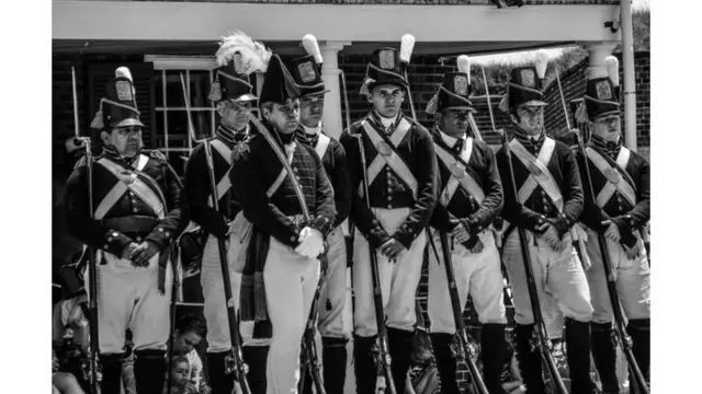 بعدسات الجمهور: الزي الموحد