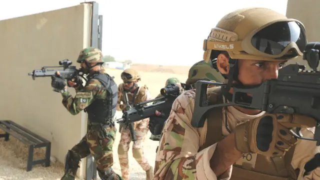 مشترکہ فوجی مشقیں